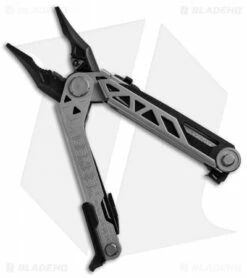 Gerber Center-Drive Multi-Tool W/ Bit Set & Belt Sheath 30-001194 -Kershaw Sales Shop Gerber Center Drive Multi Tool Black Belt Sheath 30 001193 BHQ 67412 jr closed